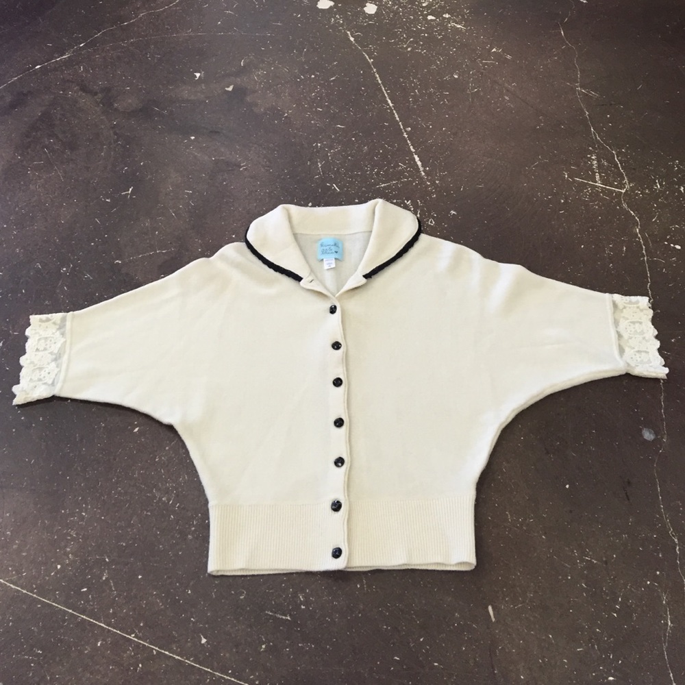 ❤Kimchi & Blue Sweater - Size Small